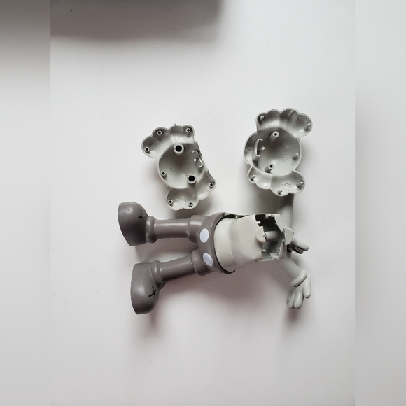 Kaws Cake Topper - Picture 6 of 9